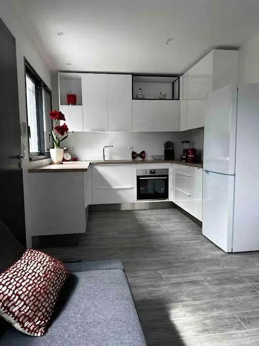 Appartement Neuf Avec Jardin 60 M2 Climatise A Proximite De L Ocean Tarnos France