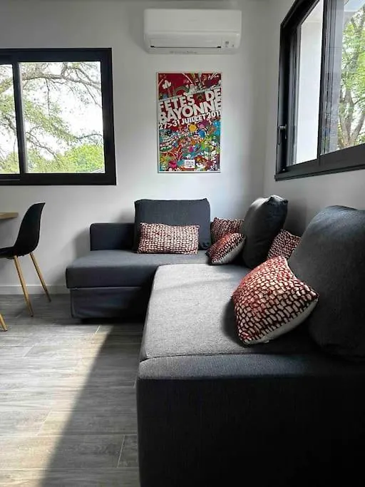 Appartement Neuf Avec Jardin 60 M2 Climatise A Proximite De L Ocean Tarnos 0*,  France